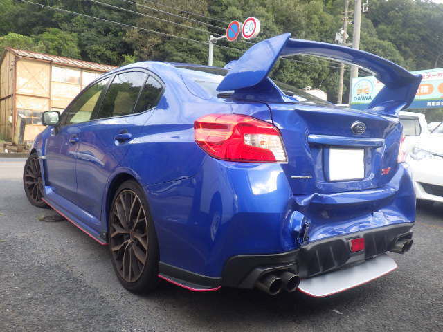 スバル WRXのリヤ追突事故の修理をしました（自動車保険利用）
