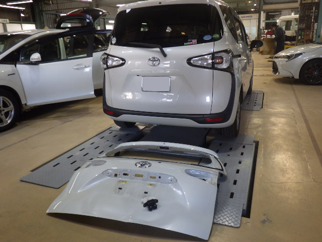 トヨタシエンタ完成