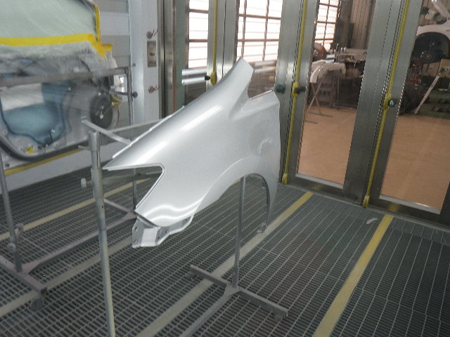 トヨタSAI塗装