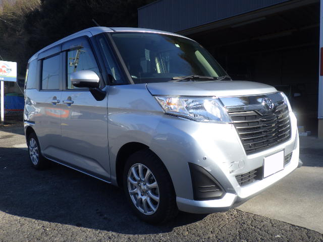 トヨタルーミー板金塗装修理