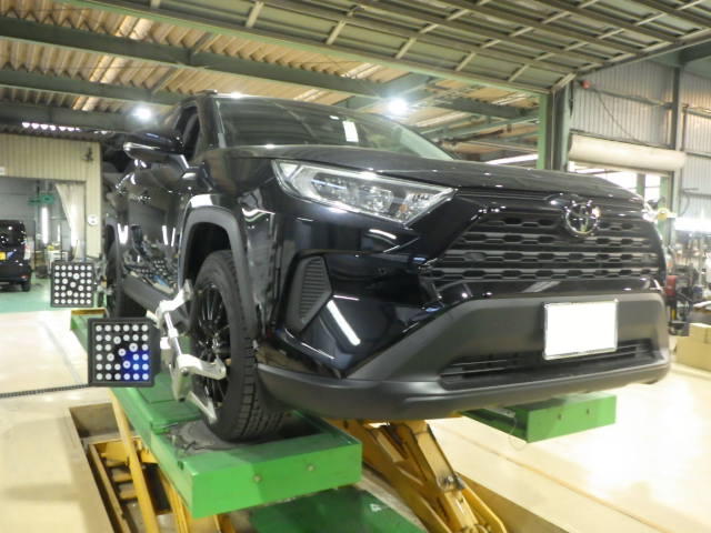 RAV44輪ホイールアライメントテスト
