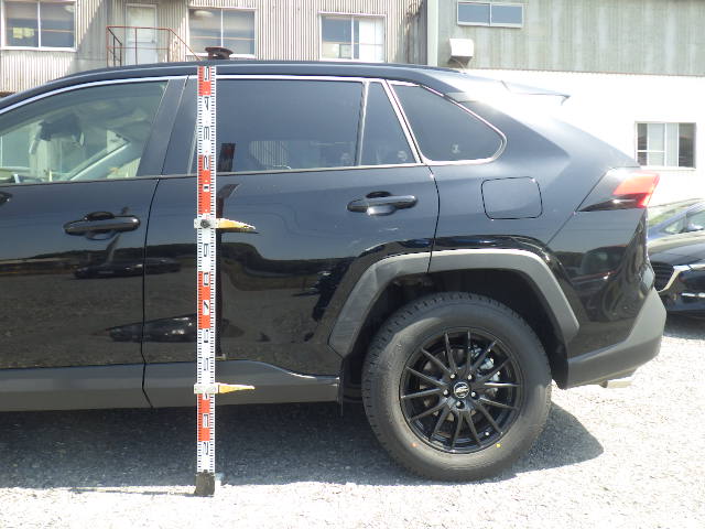 RAV4左側面修理