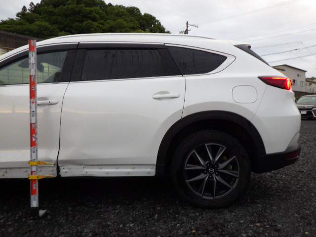 CX-8の左側面の修理
