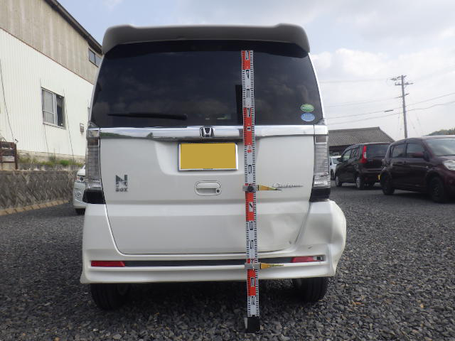 N-BOXリア回り修理