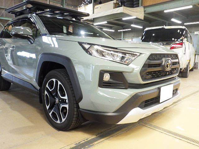 RAV4フロント回り修理