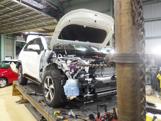 RAV4フレーム修正