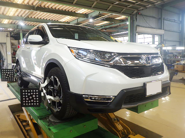 CRV4輪ホイールアライメントテスト