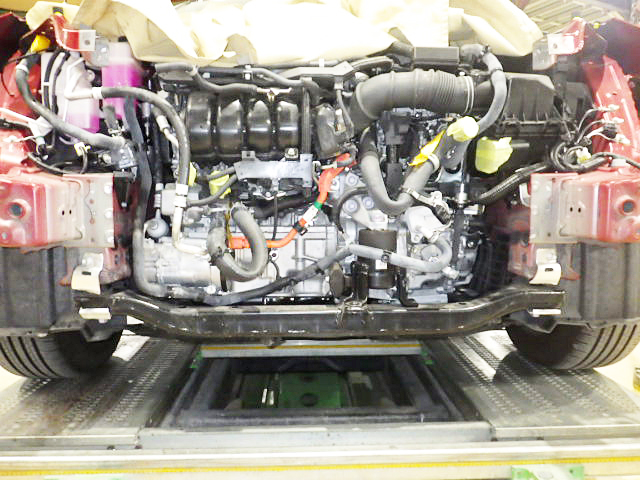 RAV4ラジエターサポート交換